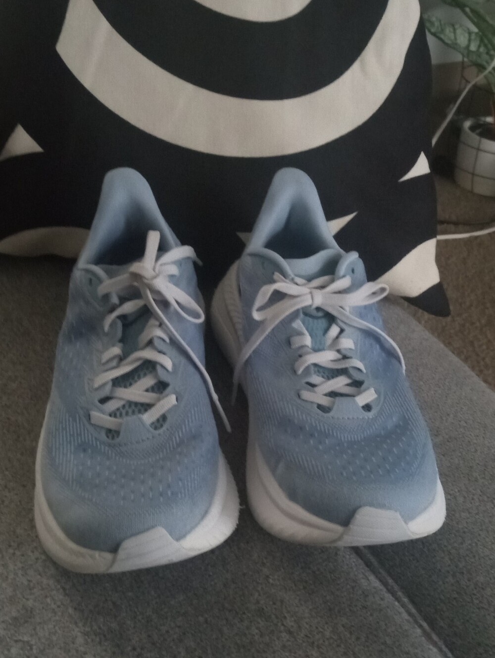 Hoka Women's Light Blue and White Running Sneakers 8.5 - Picture 3 of 10